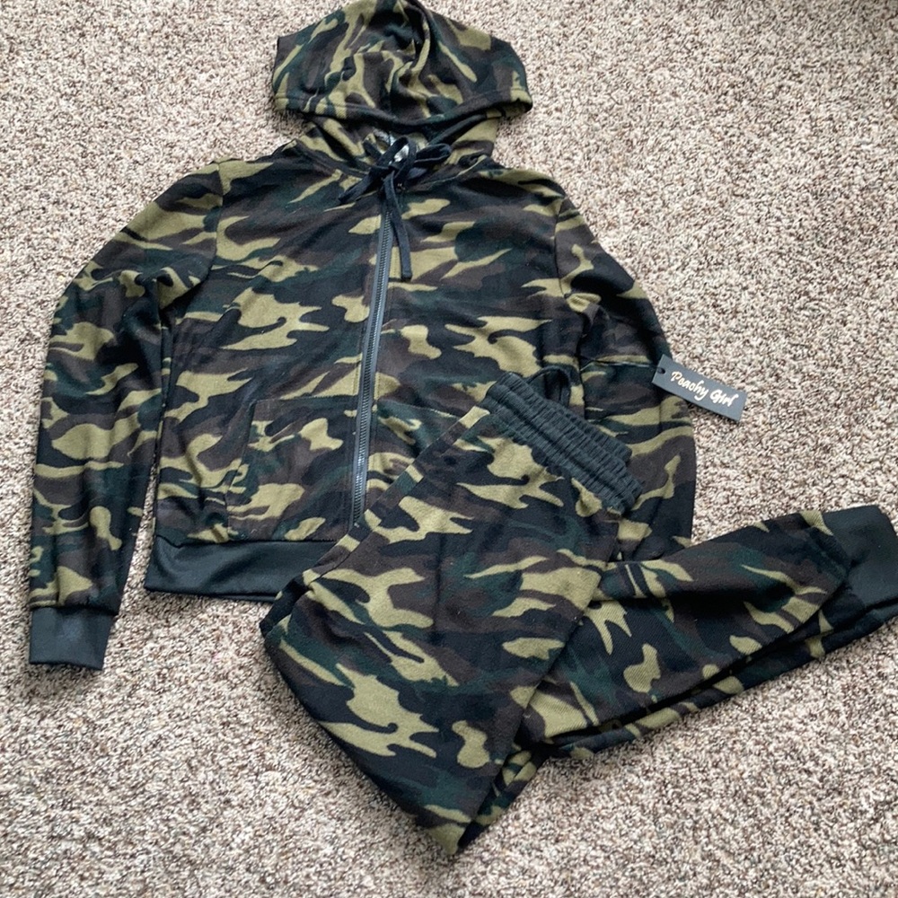 Fabulous camo set!